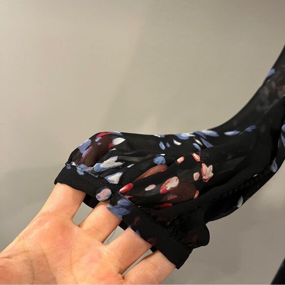 White House Black Market Floral Bishop Sleeve dress size 6P - Picture 5 of 15